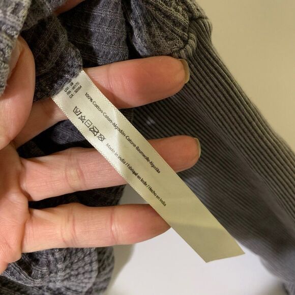 Free People One Size S Knit Cropped Pullover Top Shirt - Picture 4 of 4